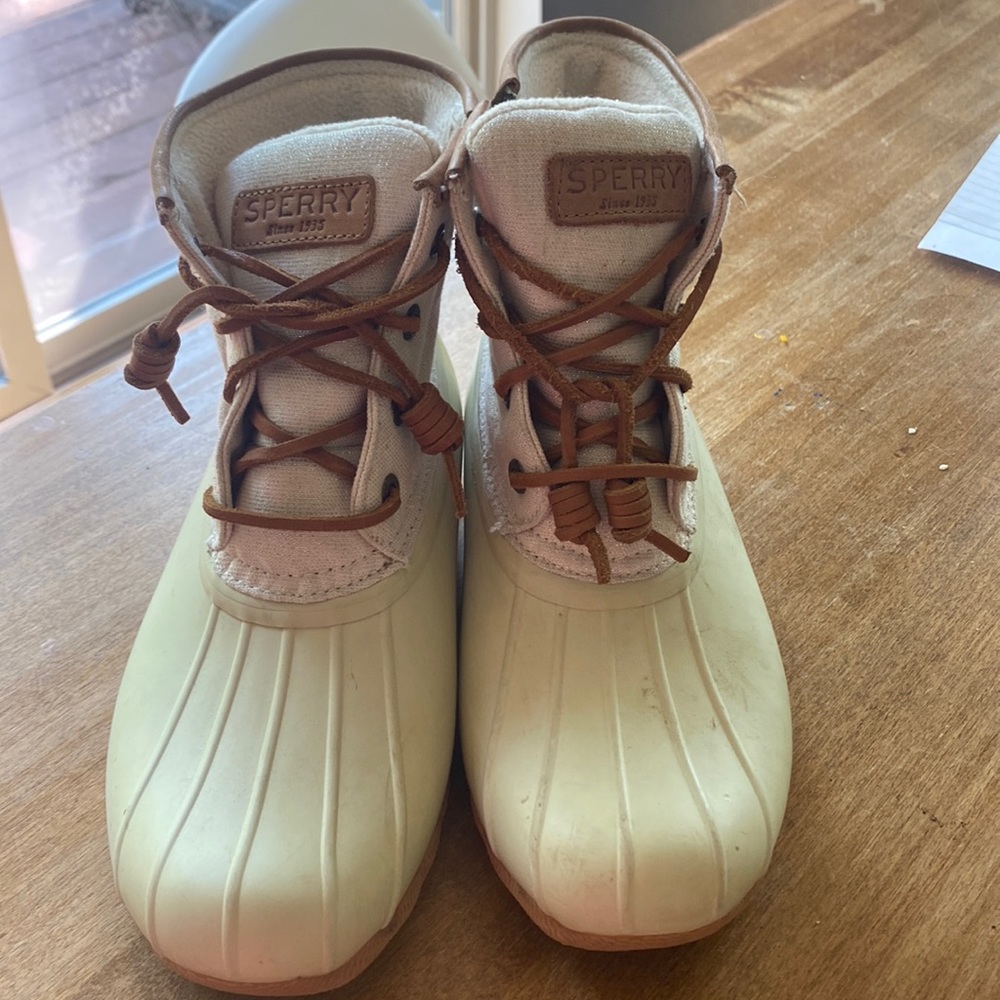 Women’s 6.5 Sperry Top-Sider Boots